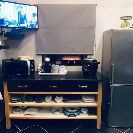 Loft D Isa Avec Wifi Netflix Gesves Exterior photo