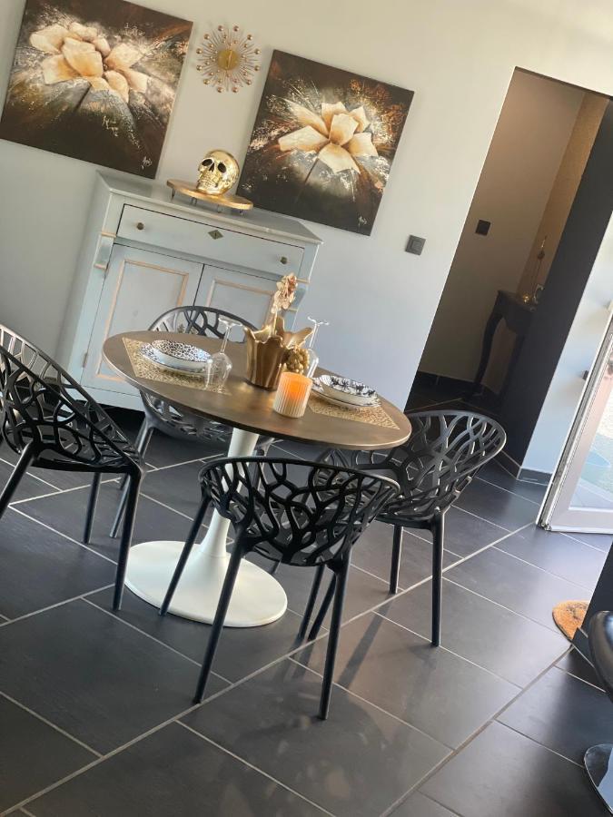 Loft D Isa Avec Wifi Netflix Gesves Exterior photo