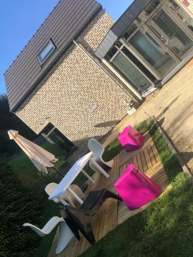 Loft D Isa Avec Wifi Netflix Gesves Exterior photo